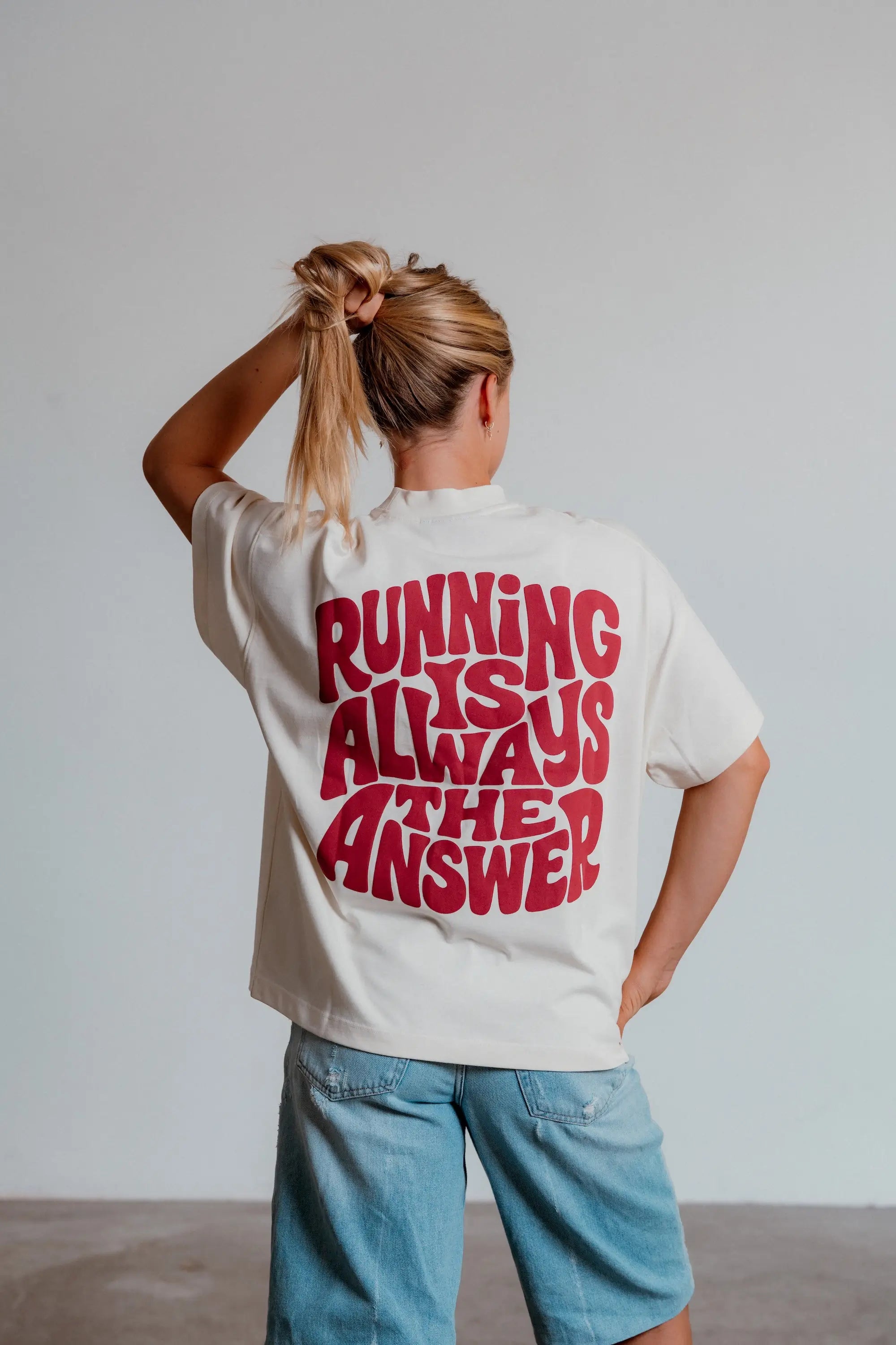 Running is always the answer - Oversized Shirt Red